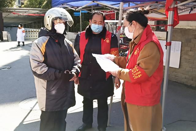 1582010223233490.jpg “敏姐”全力守護(hù)兩個(gè)“家”.jpg